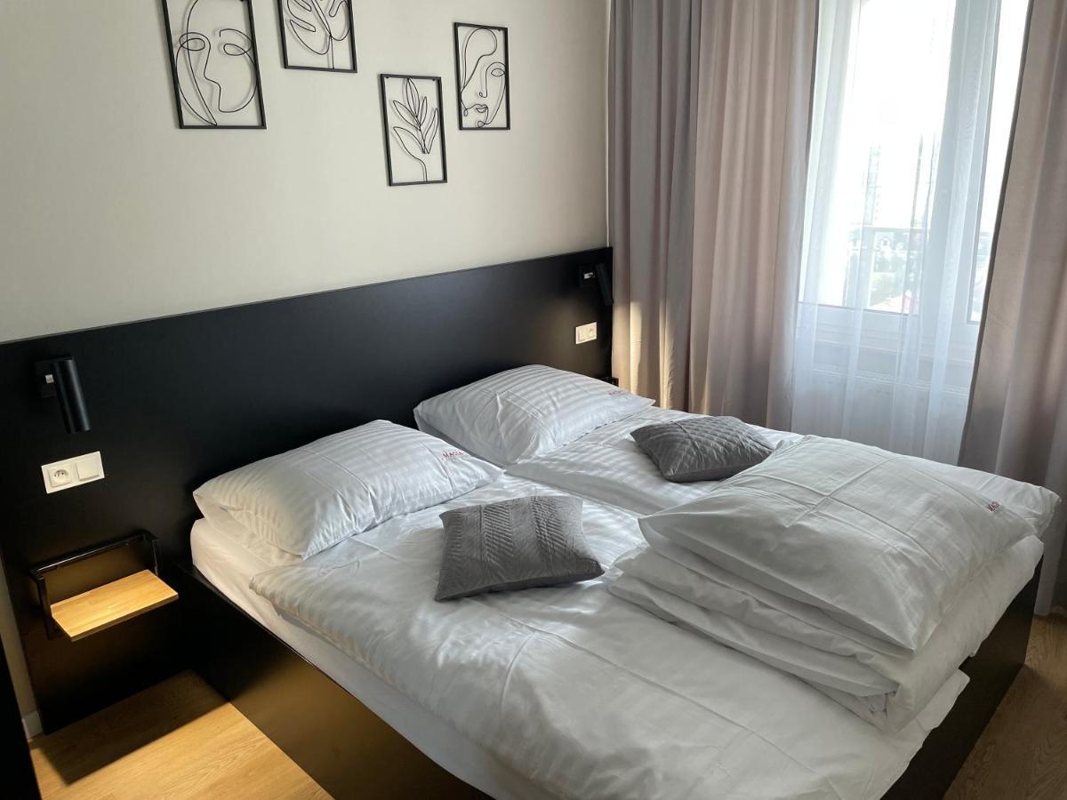 Apartamenty Magia Z Bezplatnym Parkingiem I Klimatyzacja Rzeszow Ngoại thất bức ảnh