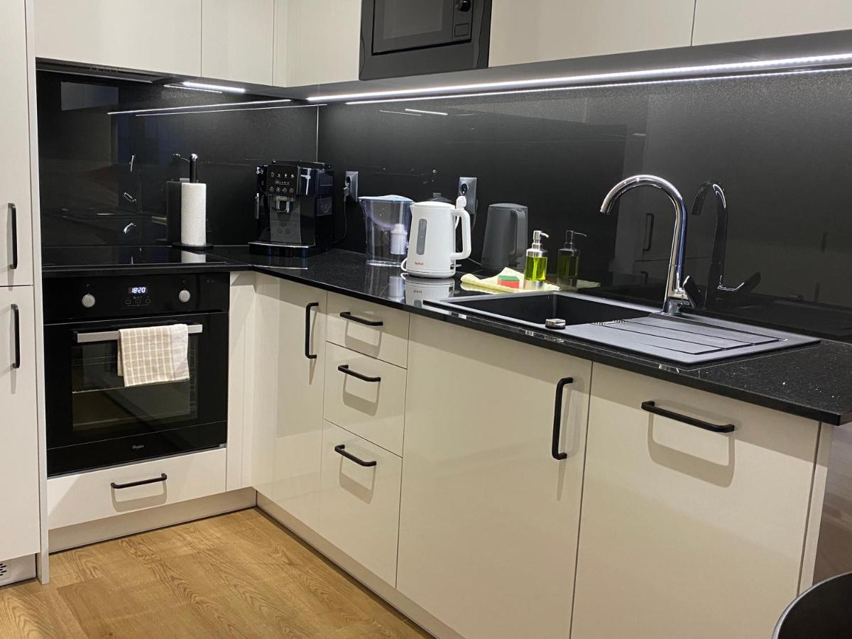 Apartamenty Magia Z Bezplatnym Parkingiem I Klimatyzacja Rzeszow Ngoại thất bức ảnh