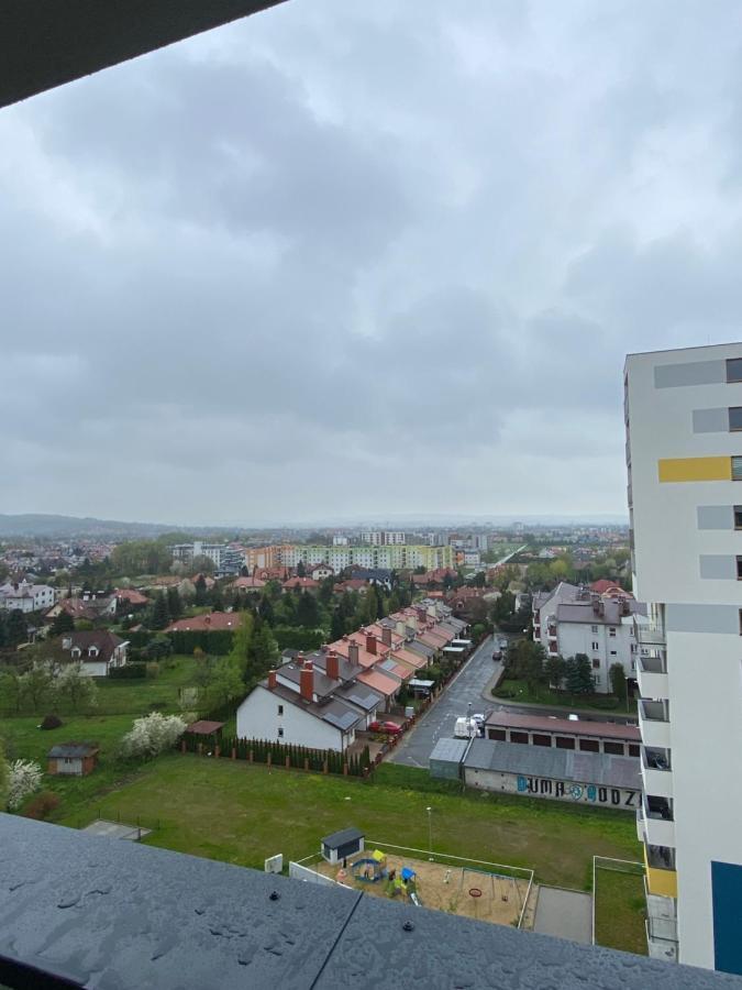 Apartamenty Magia Z Bezplatnym Parkingiem I Klimatyzacja Rzeszow Ngoại thất bức ảnh
