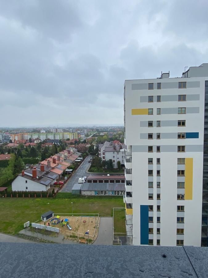 Apartamenty Magia Z Bezplatnym Parkingiem I Klimatyzacja Rzeszow Ngoại thất bức ảnh