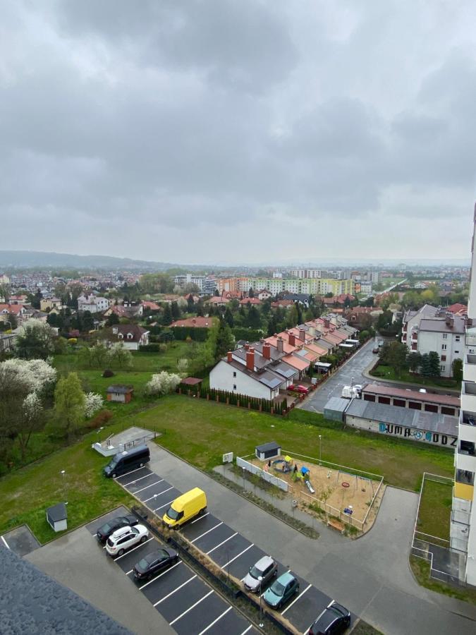 Apartamenty Magia Z Bezplatnym Parkingiem I Klimatyzacja Rzeszow Ngoại thất bức ảnh